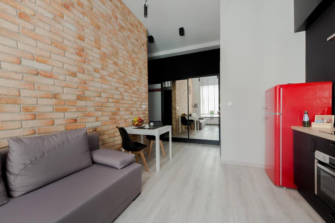 4 Eco Apart Chateau Jagiellonska 22 Warszawa Old Town Exterior photo